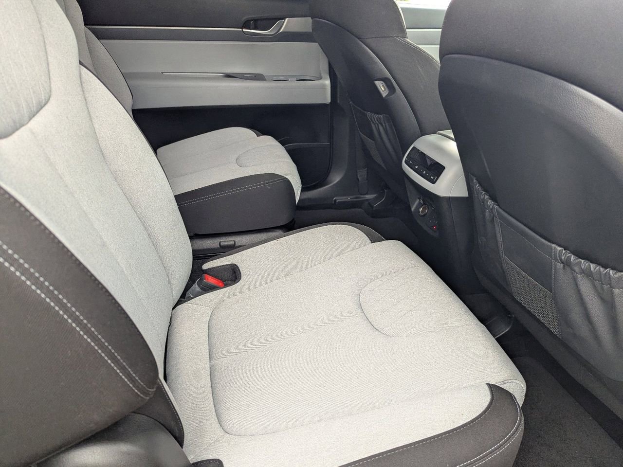 Used 2020 Hyundai Palisade SEL w/ Convenience Package image 11