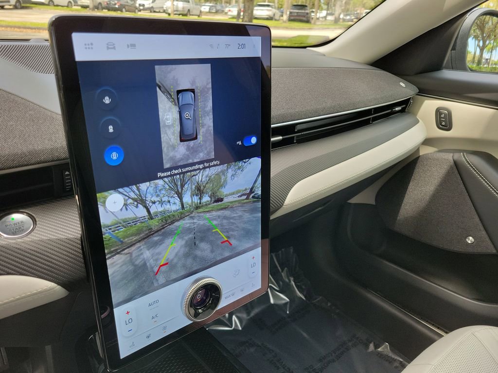 Used 2023 Ford Mustang Mach-E Premium image 28