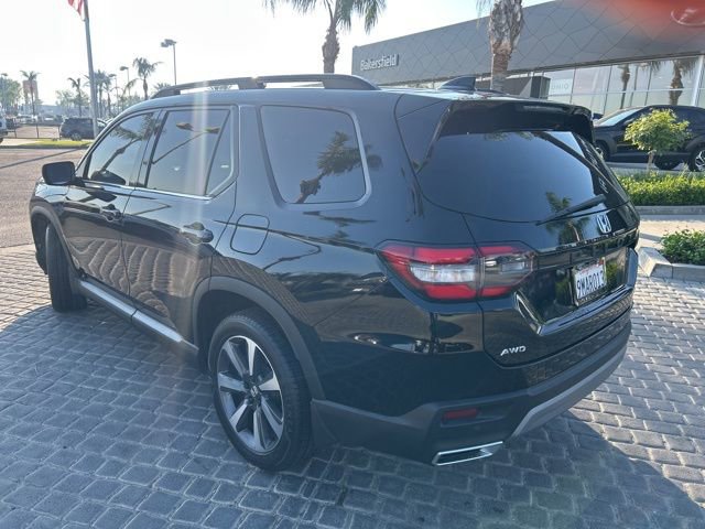 Used 2024 Honda Pilot Elite image 3