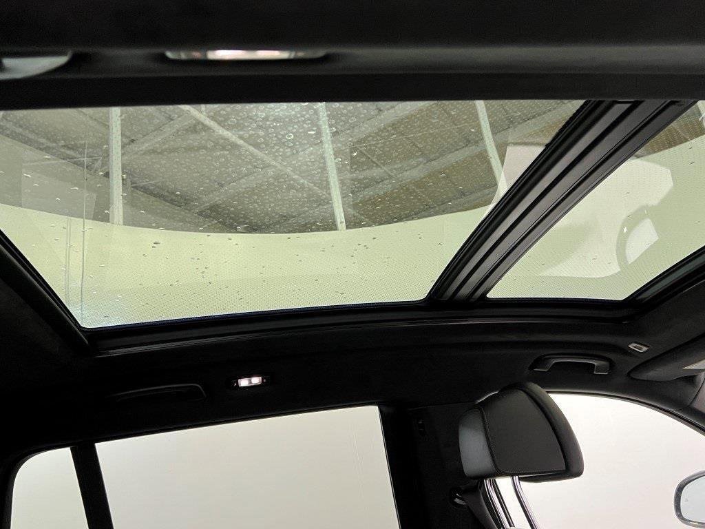 Used 2024 BMW X7 M60i w/ Executive Package image 19