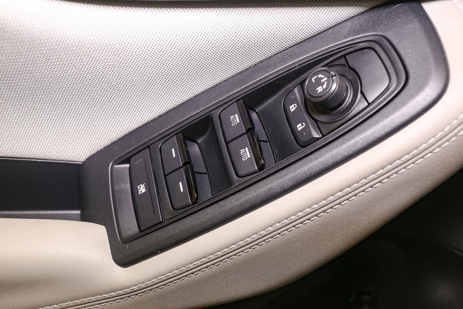 Used 2023 Subaru Forester Premium AWD/4WD image 41