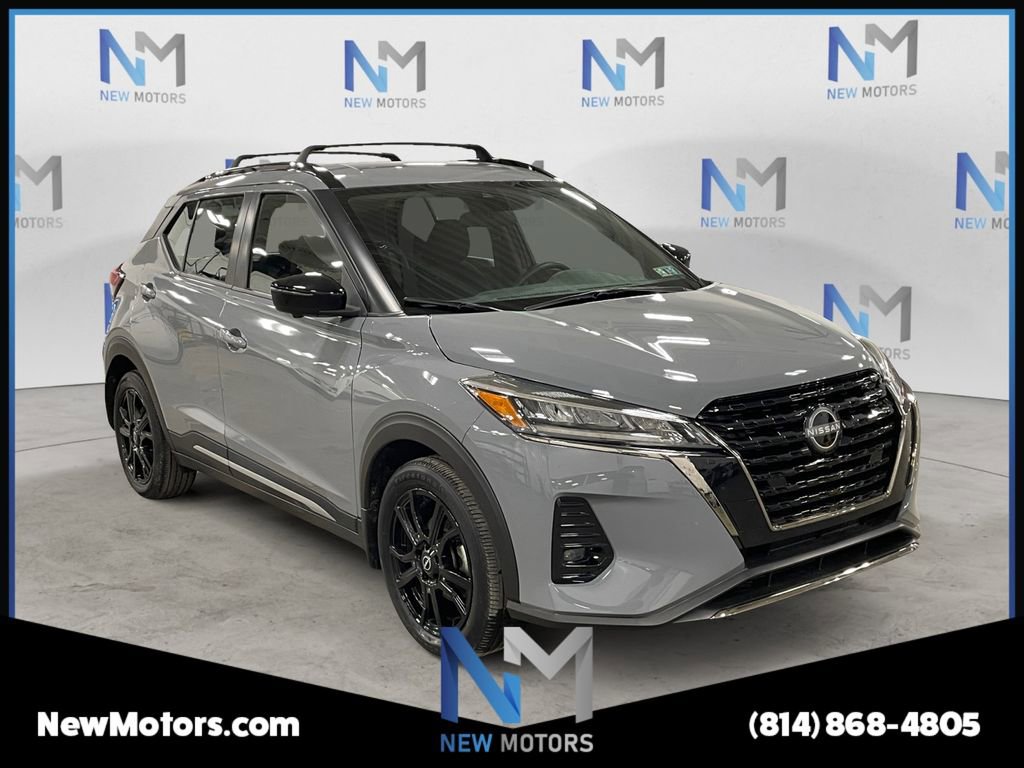 Used 2022 Nissan Kicks SR w/ Exterior Package image 7