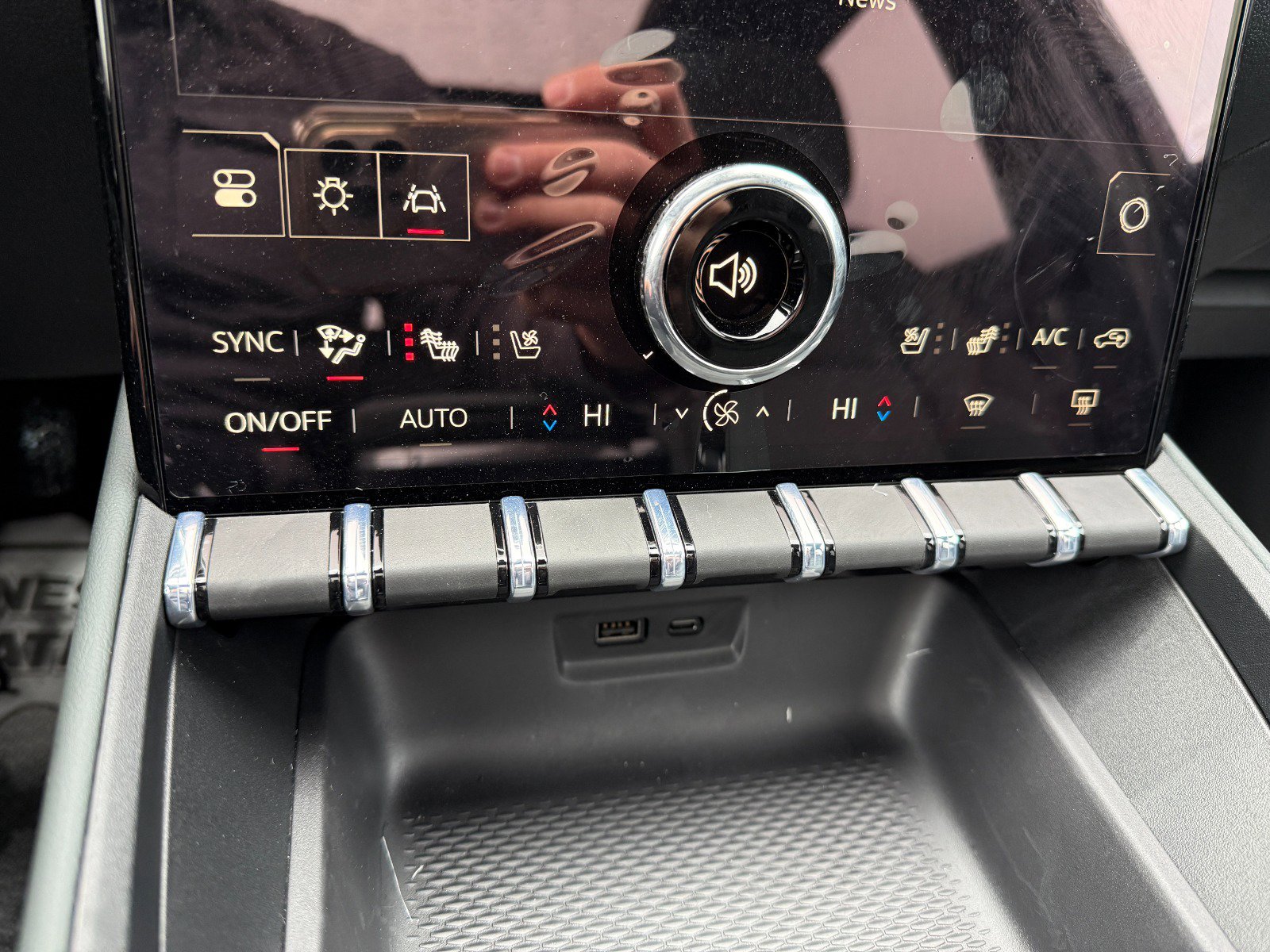 New 2026 GMC Terrain AT4 w/ Convenience Package III image 28