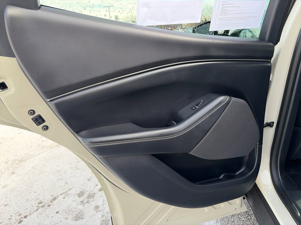 Used 2025 Ford Mustang Mach-E Select image 28