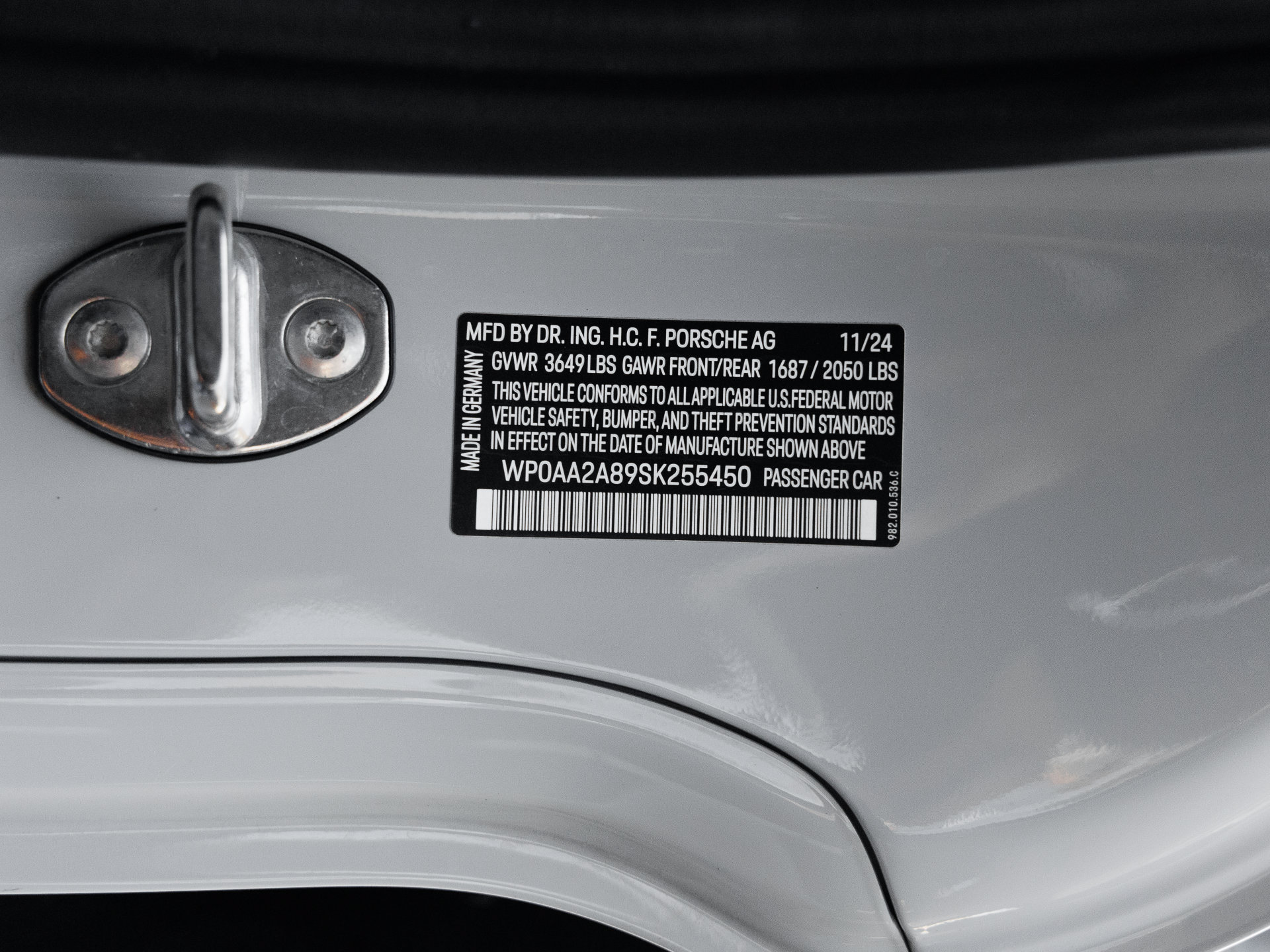 Certified 2025 Porsche 718 Cayman RWD image 40