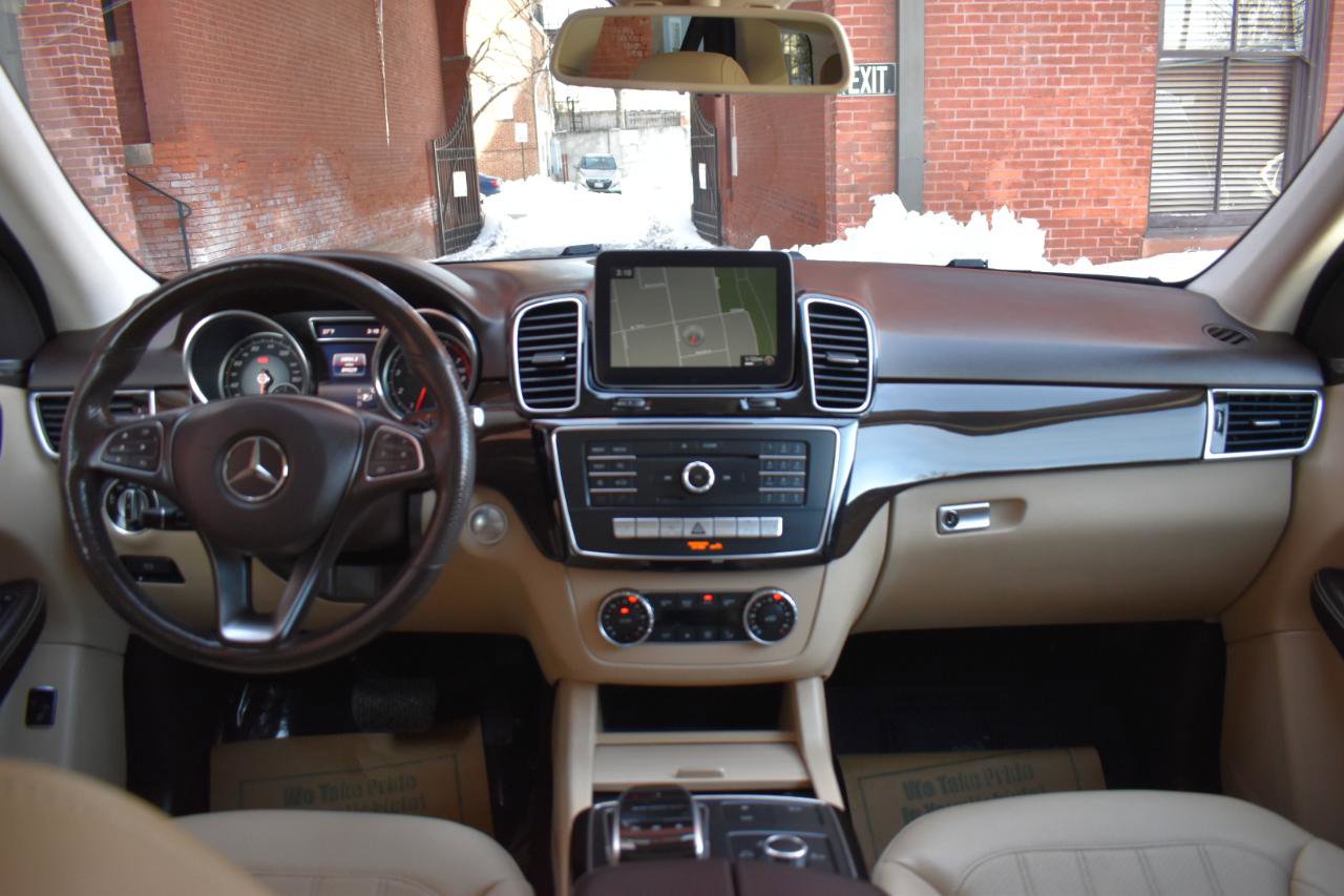 Used 2018 Mercedes-Benz GLE 350 GLE 350 4MATIC SUV image 21