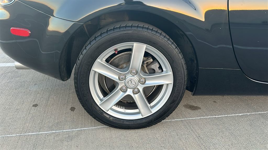 Used 2006 MAZDA MX-5 Miata Touring image 18