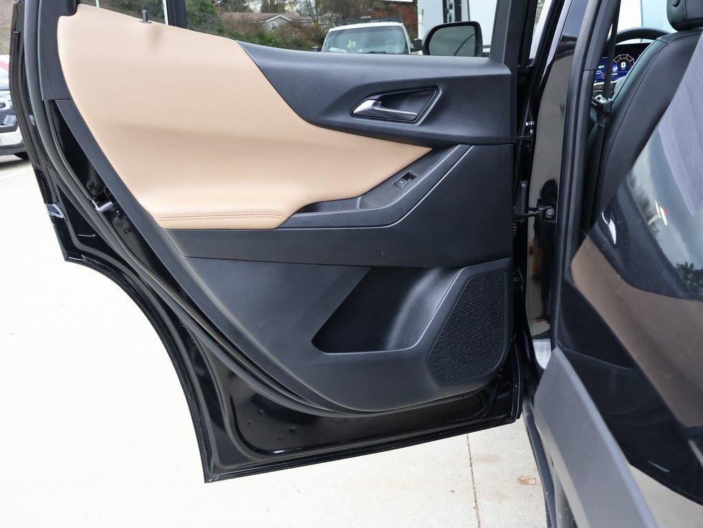 Certified 2026 Chevrolet Equinox ACTIV w/ Convenience Package III image 24