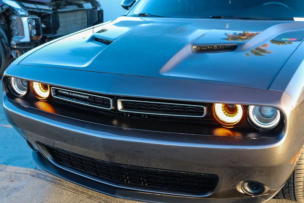 Used 2023 Dodge Challenger SXT RWD image 6
