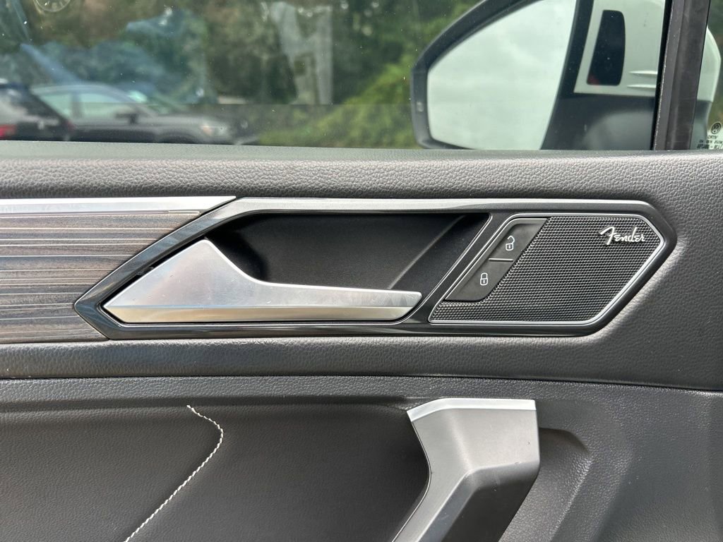 Used 2022 Volkswagen Tiguan SEL R-Line image 18