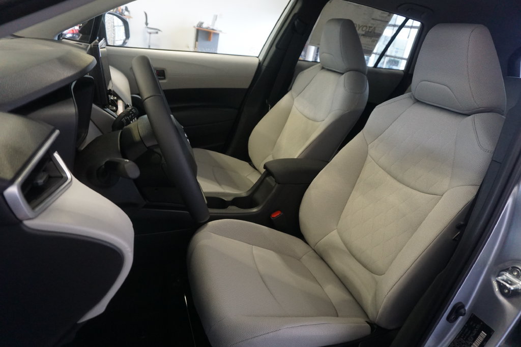 New 2026 Toyota Corolla Cross LE AWD/4WD image 18