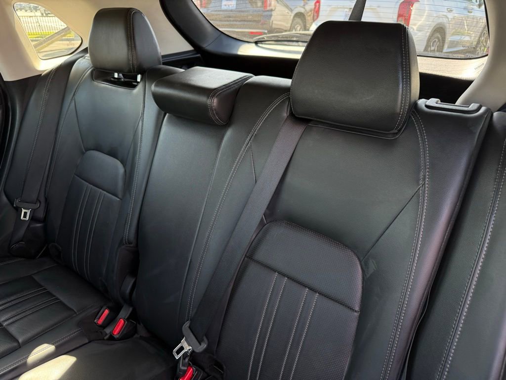 Used 2023 Honda HR-V EX-L image 10