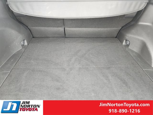 Used 2025 Toyota RAV4 XLE FWD image 31