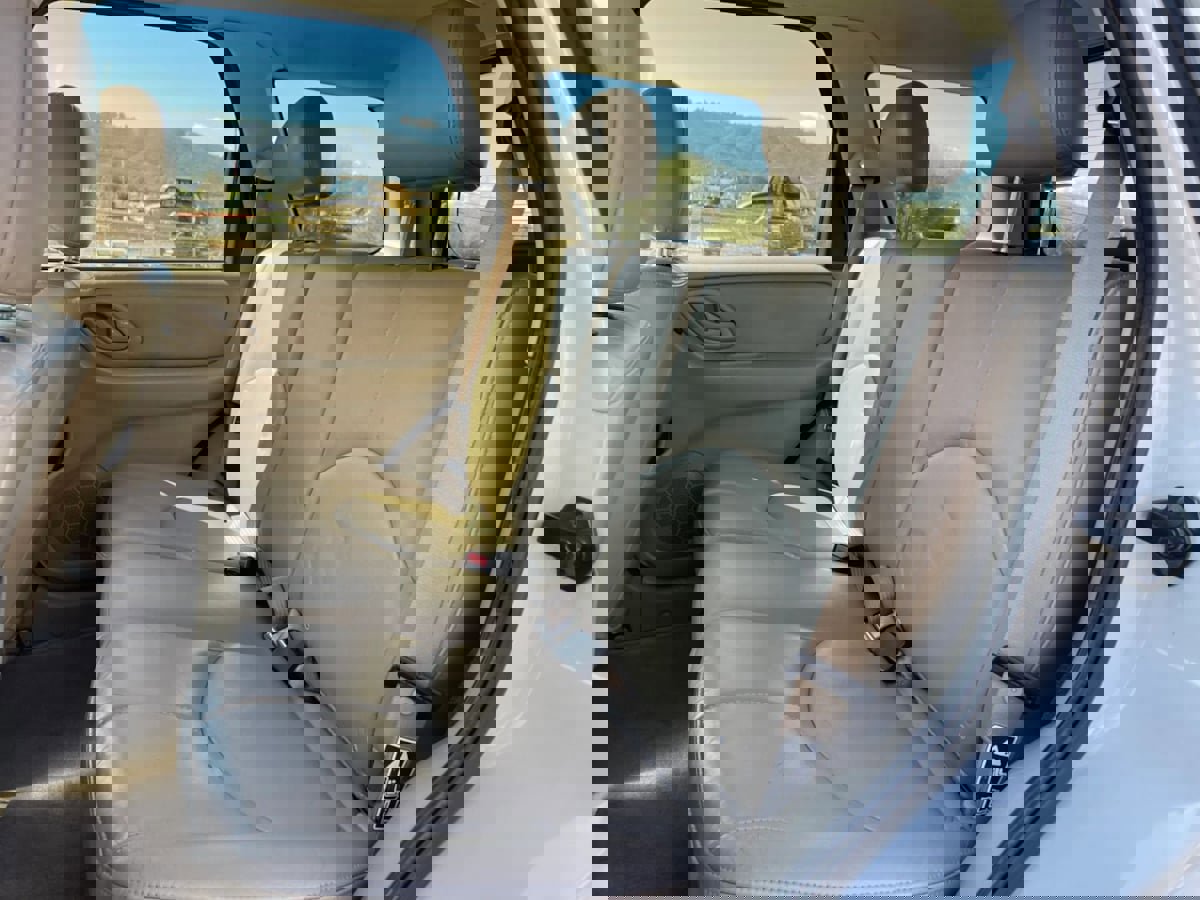 Used 2003 MAZDA Tribute ES image 18