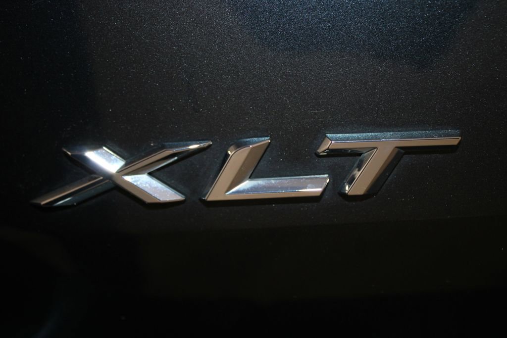 Certified 2022 Ford Explorer XLT w/ Equipment Group 202A image 26