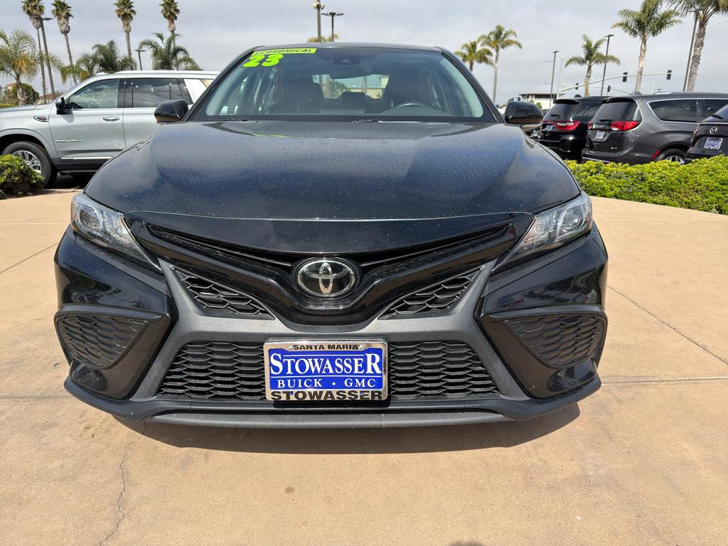 Used 2023 Toyota Camry SE FWD image 2