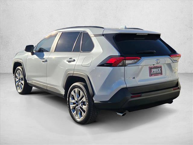 Used 2025 Toyota RAV4 XLE Premium image 8
