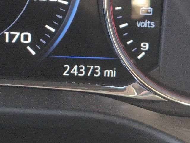 Used 2023 GMC Acadia SLT w/ Technology Package FWD image 19