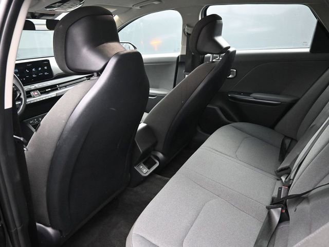 Used 2025 Kia K4 LXS image 37