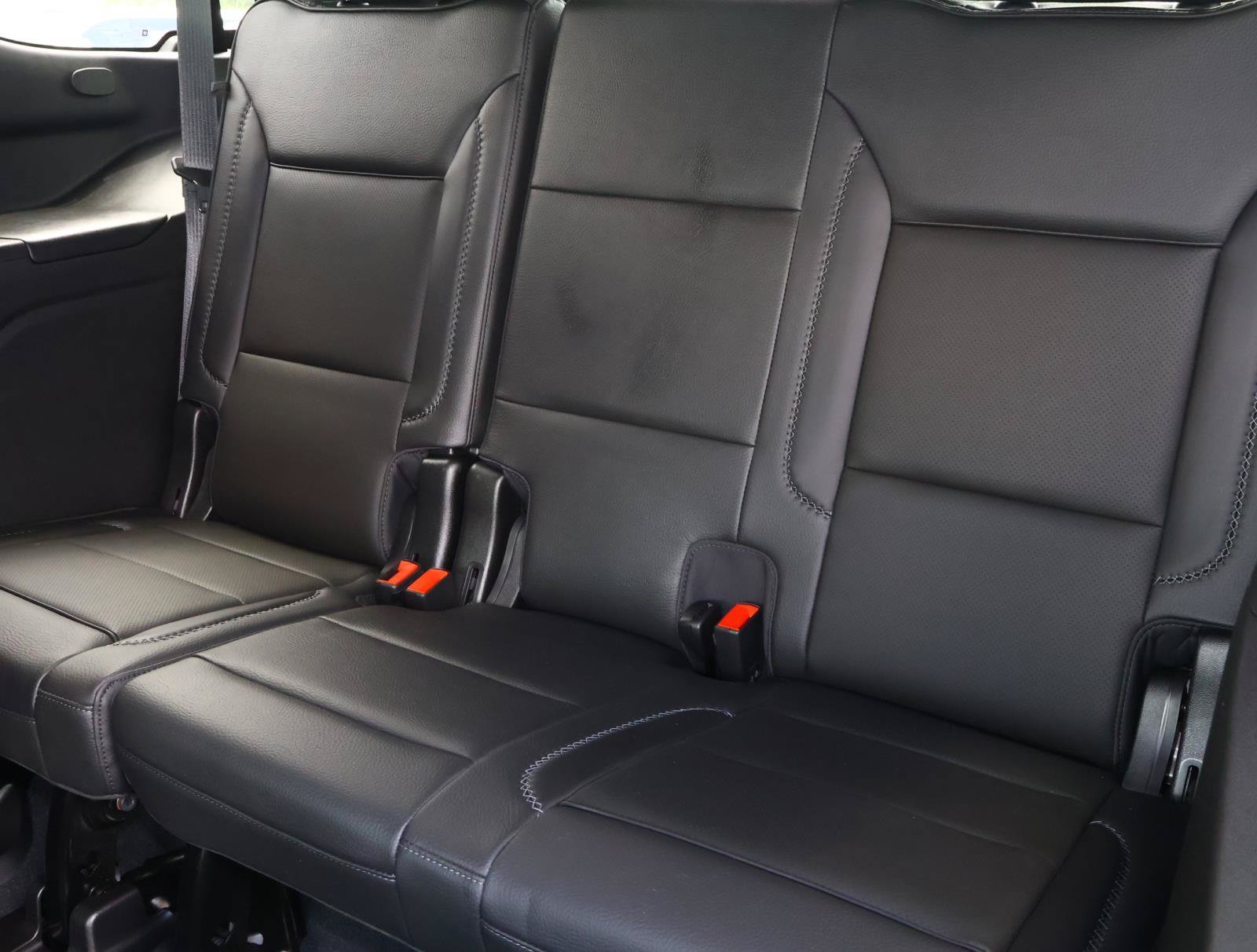 Used 2021 GMC Yukon Denali w/ Denali Premium Package RWD image 26