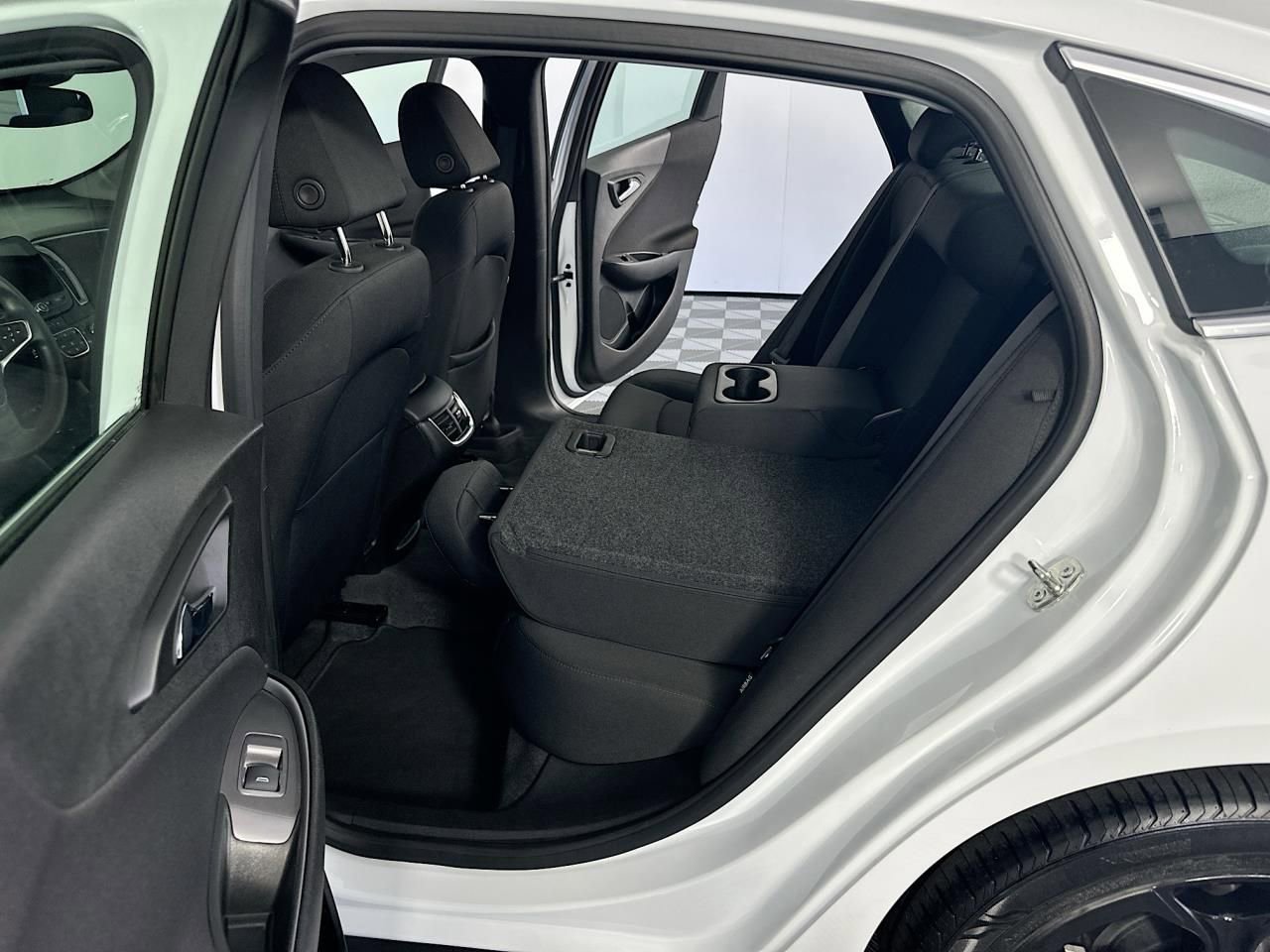 Used 2023 Chevrolet Malibu LT image 29