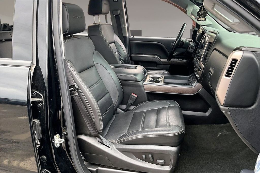 Used 2018 GMC Sierra 2500 Denali w/ Duramax Plus Package image 6