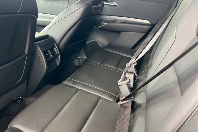 Used 2024 Cadillac XT4 Premium Luxury AWD/4WD image 14