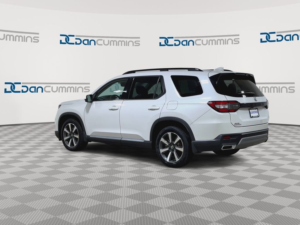 Used 2023 Honda Pilot Elite image 6