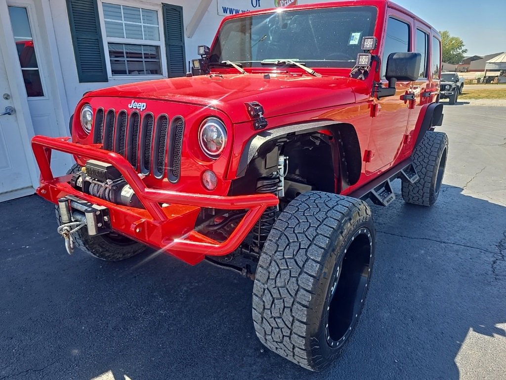 Used 2015 Jeep Wrangler Unlimited Sahara w/ Max Tow Package image 3