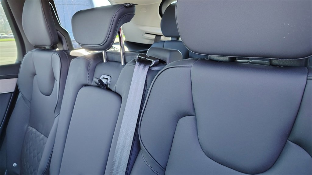 New 2026 Volvo XC90 B6 Plus image 29