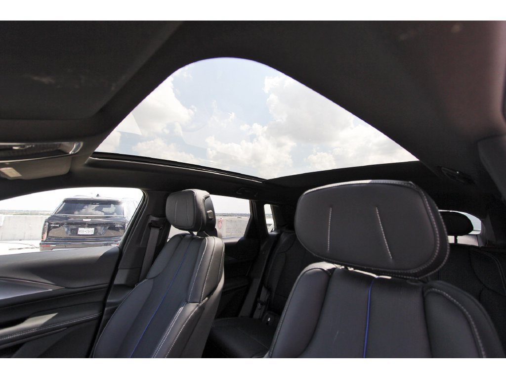 New 2027 Cadillac Lyriq Luxury RWD image 22