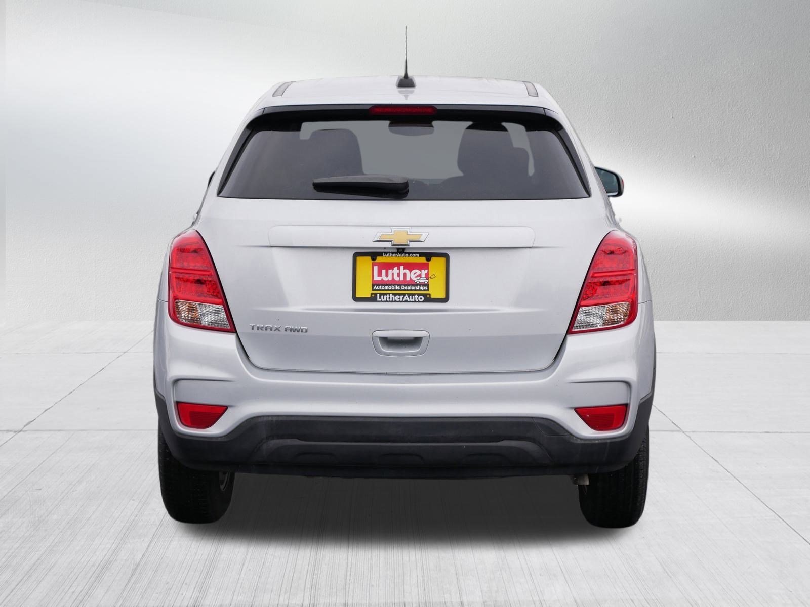 Used 2022 Chevrolet Trax LS w/ Tint and Cruise Package image 6