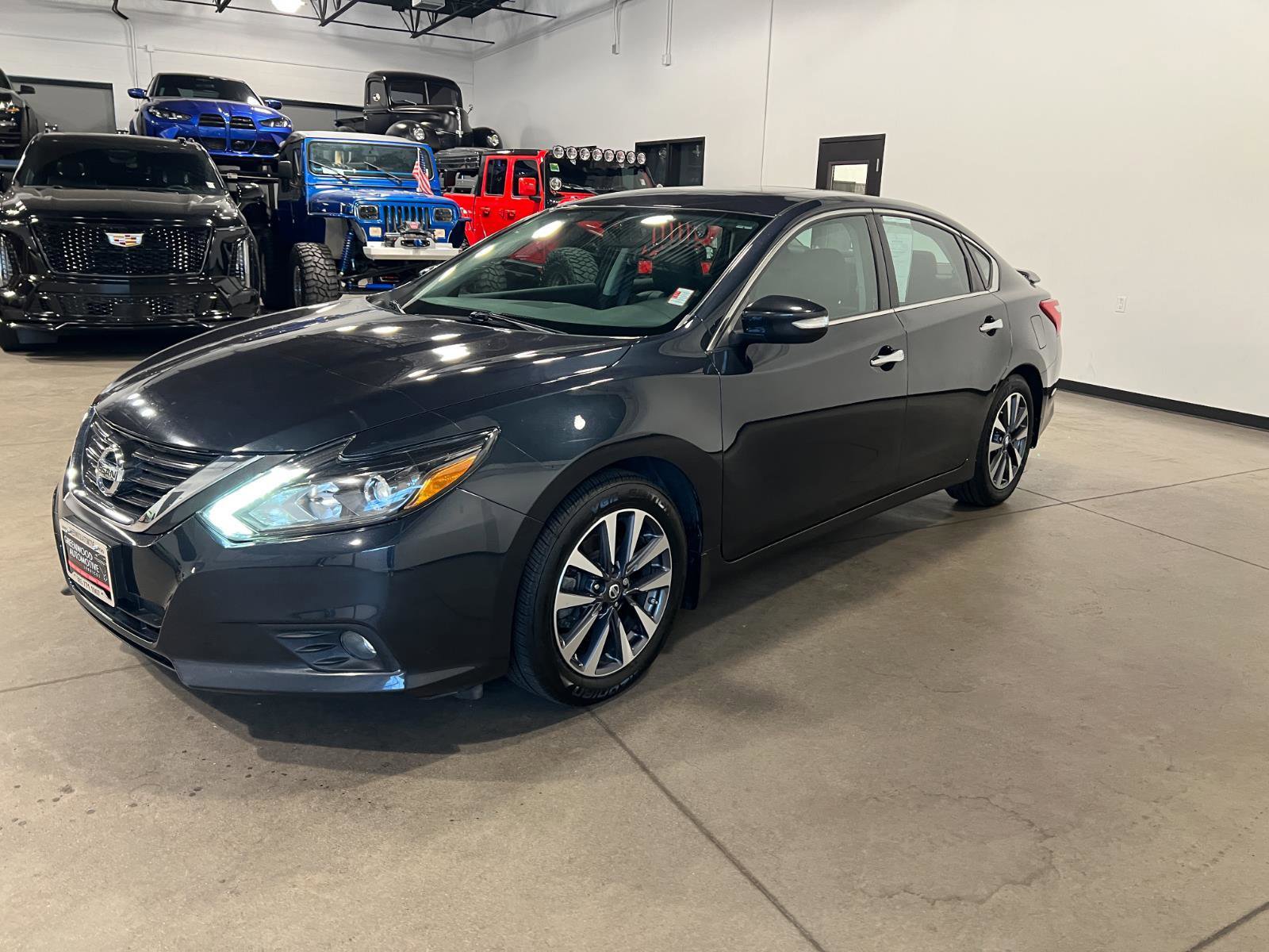 Used 2016 Nissan Altima 2.5 SL w/ 2.5 Technology w/LED Package FWD image 7