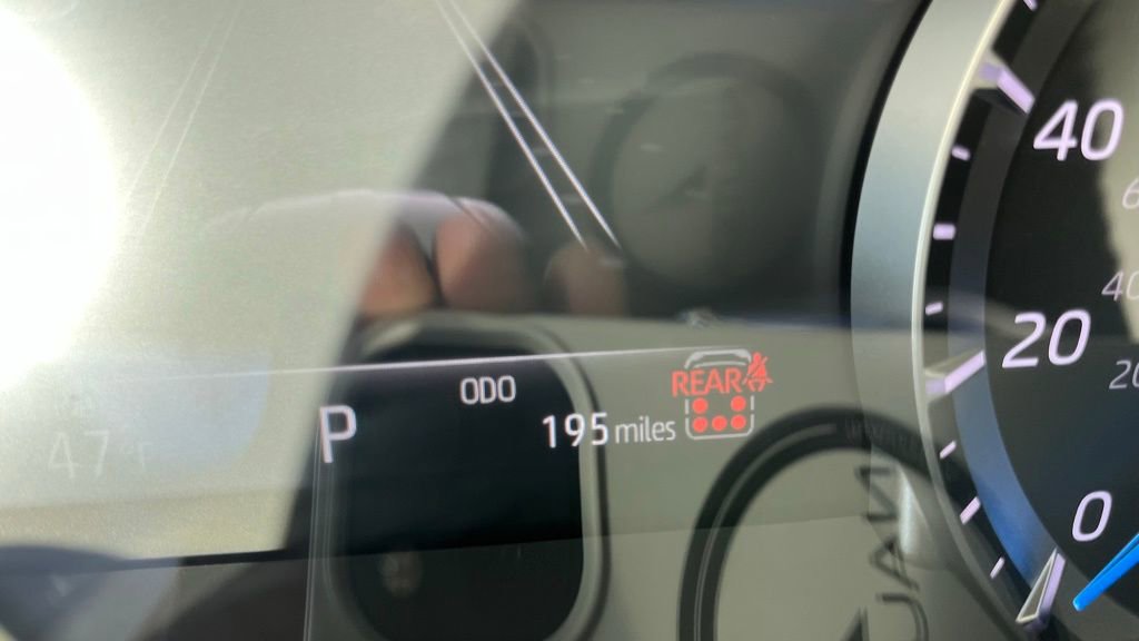 Used 2025 Toyota Highlander XLE image 27