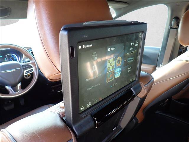 Used 2020 Chrysler Pacifica Limited w/ Advanced Safetytec Group FWD image 6