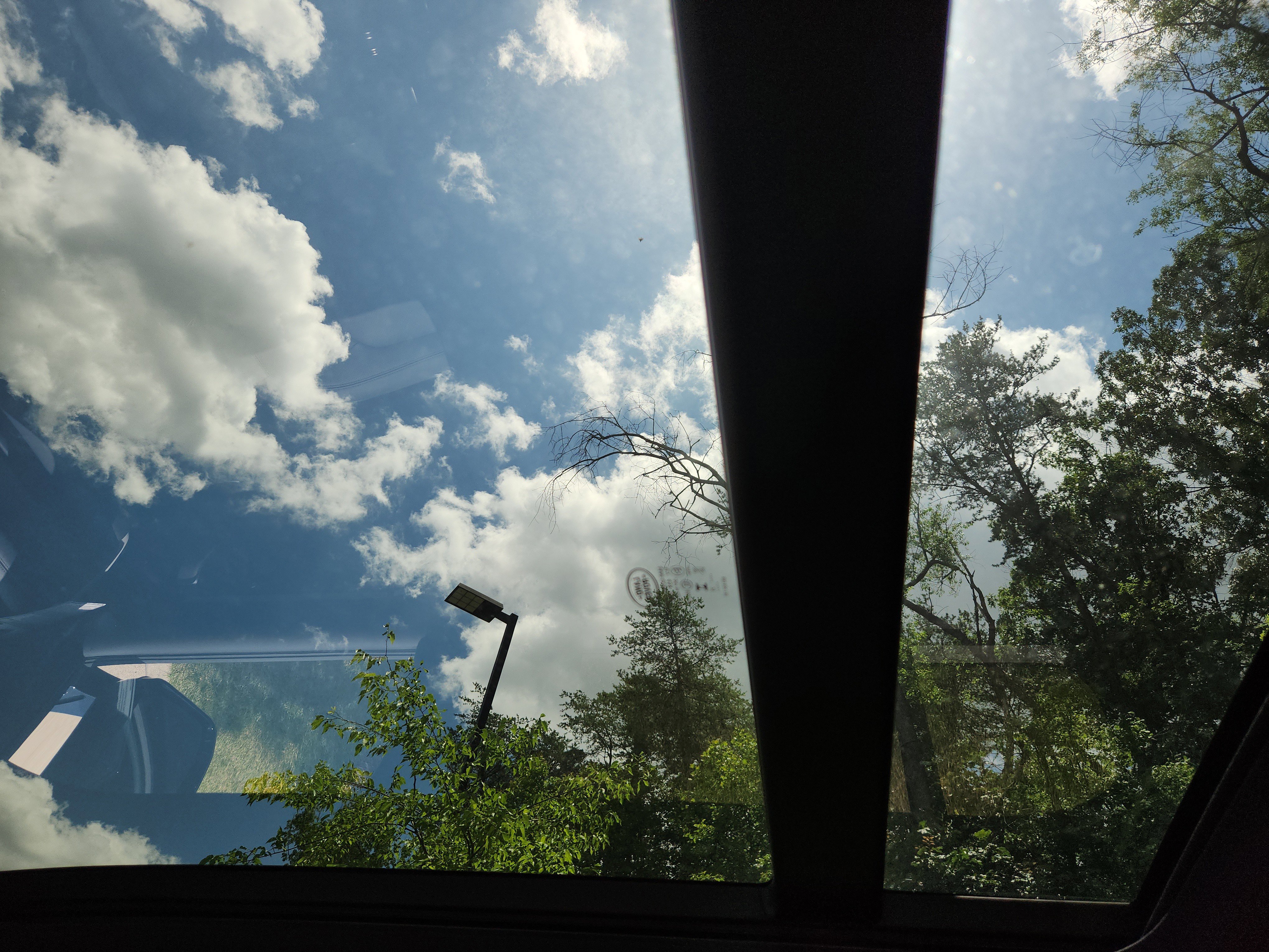 Used 2025 Land Rover Defender 130 S image 25