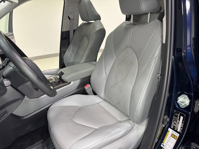Used 2020 Toyota Highlander Platinum AWD/4WD image 17