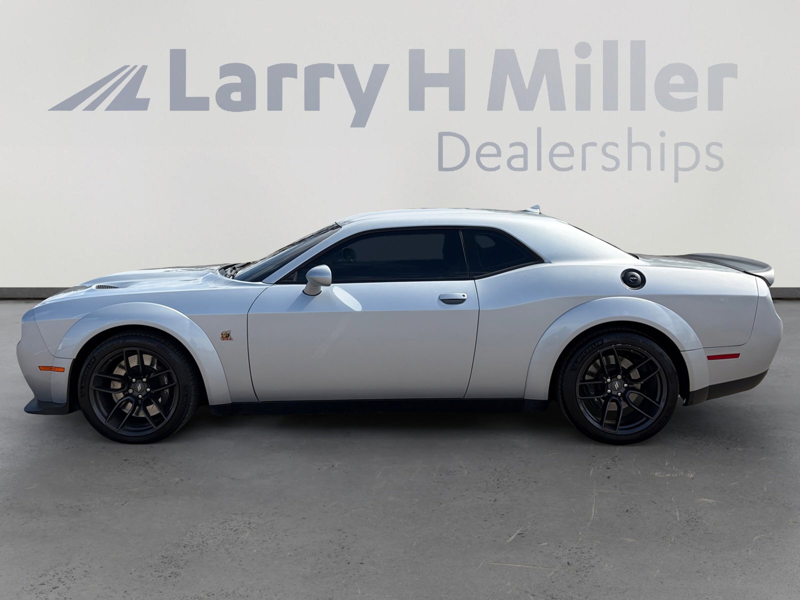 Used 2021 Dodge Challenger R/T Scat Pack RWD image 3
