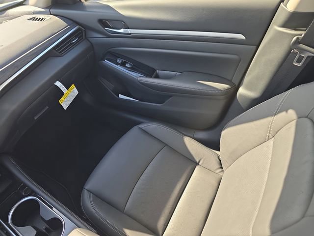 New 2025 Nissan Altima 2.5 SL image 17