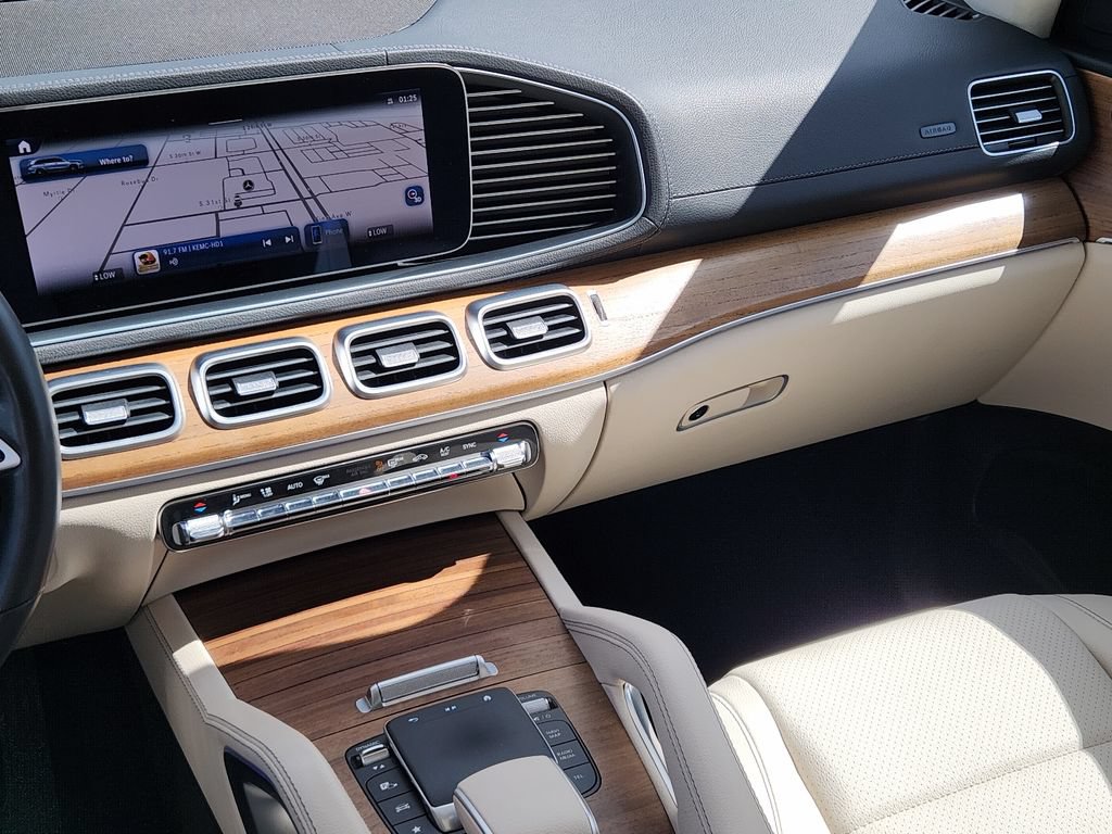 Used 2024 Mercedes-Benz GLS 450 4MATIC image 36