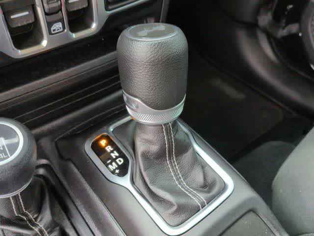 Used 2022 Jeep Wrangler Unlimited Sahara w/ Cold Weather Group image 32
