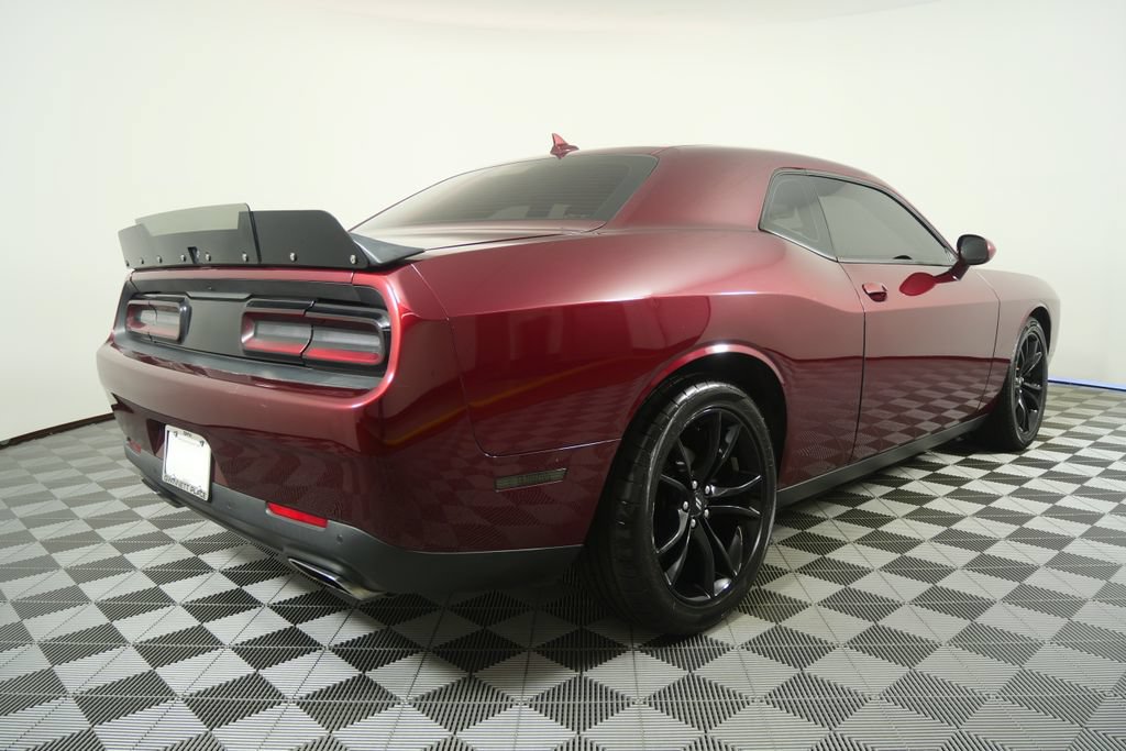 Used 2017 Dodge Challenger R/T Plus RWD image 5
