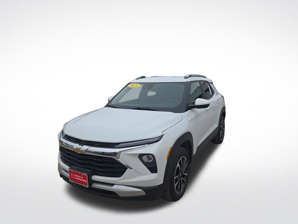Used 2025 Chevrolet TrailBlazer LT AWD/4WD image 1