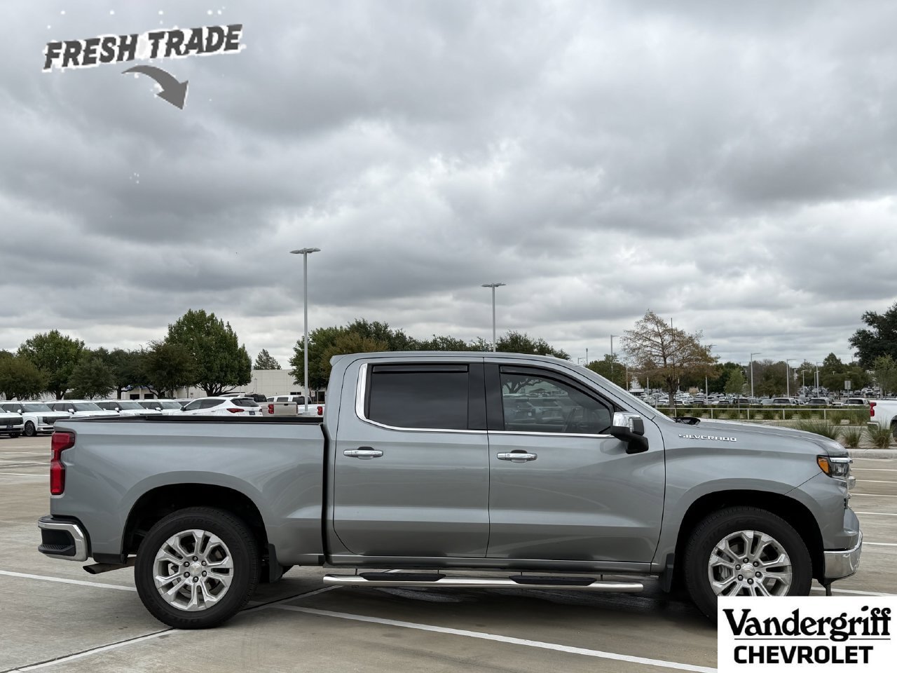 Used 2023 Chevrolet Silverado 1500 LTZ RWD image 3