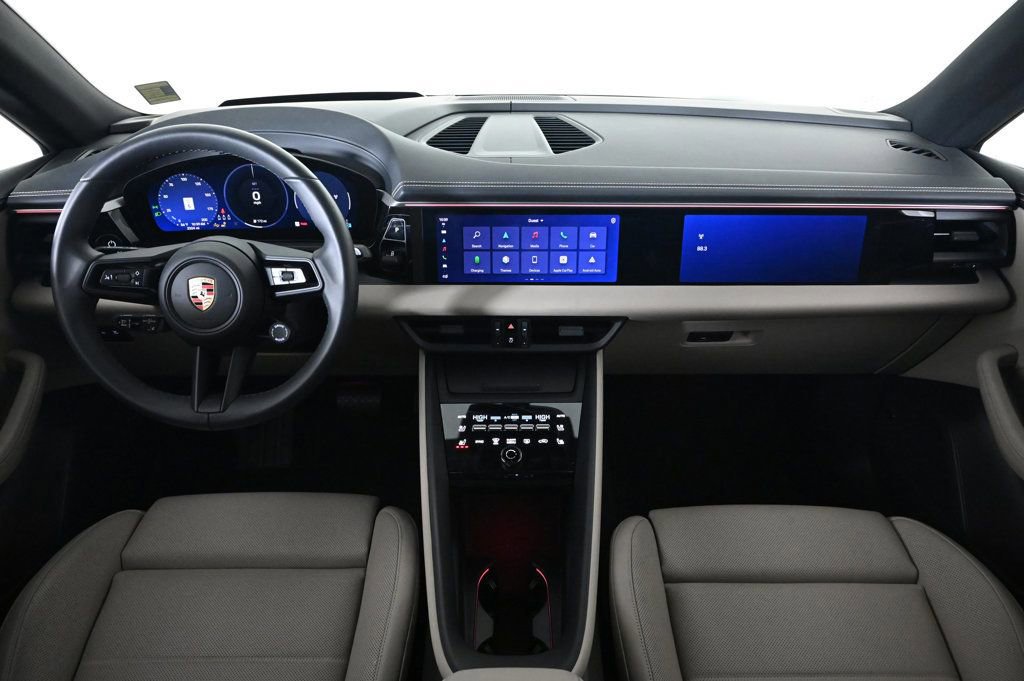 Certified 2025 Porsche Macan Electric image 12