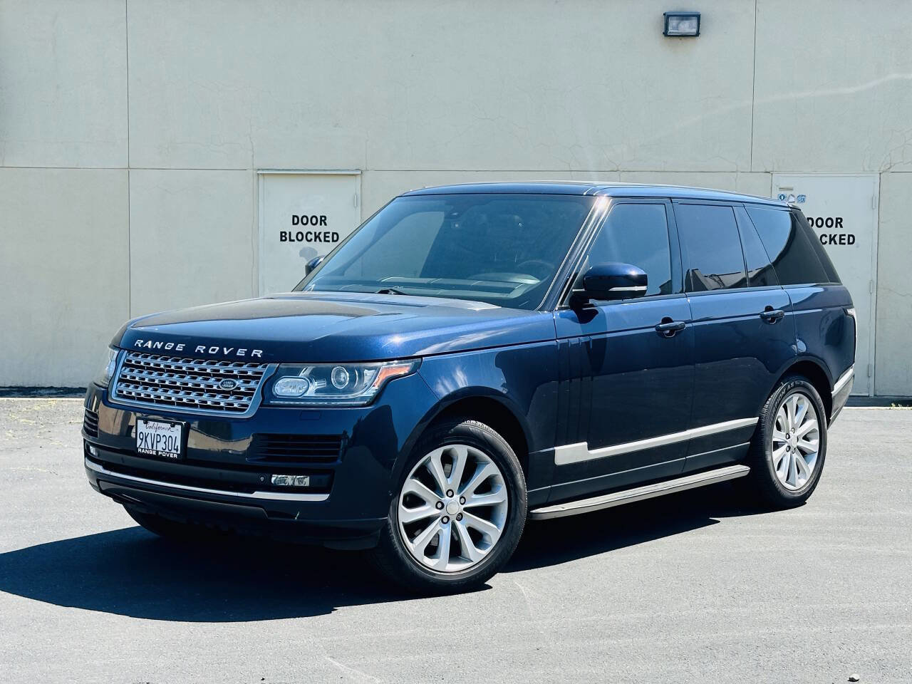 Used 2014 Land Rover Range Rover HSE AWD/4WD image 3