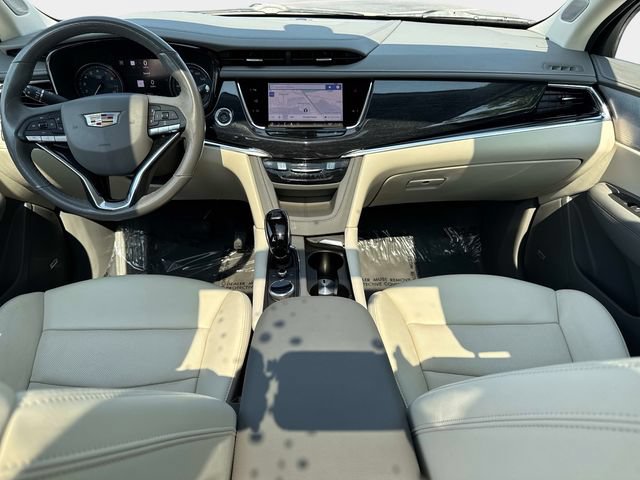 Certified 2024 Cadillac XT6 Premium Luxury w/ Technology Package AWD/4WD image 17
