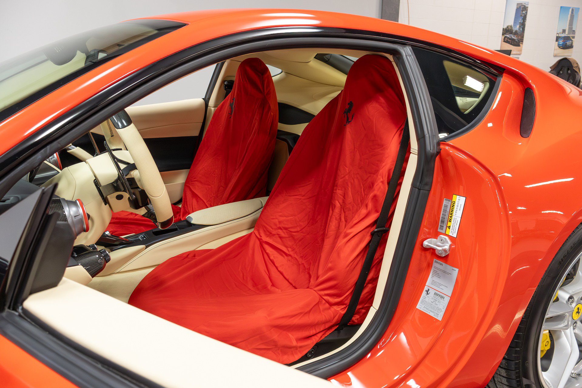 Used 2018 Ferrari 812 Superfast image 10