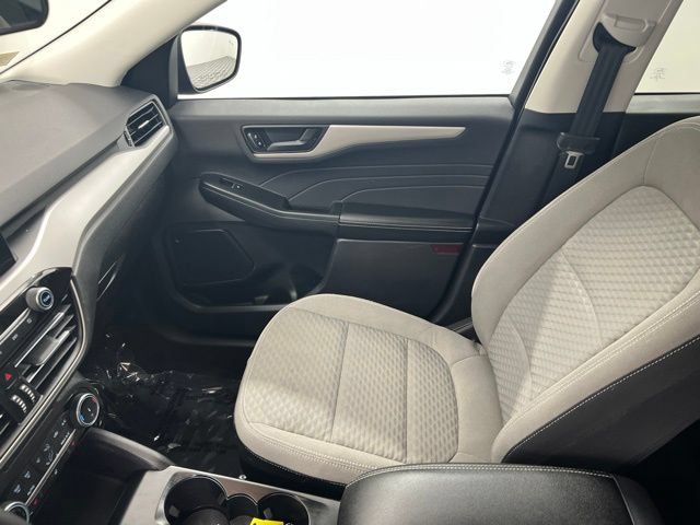 Used 2022 Ford Escape SE w/ Cold Weather Package AWD/4WD image 16