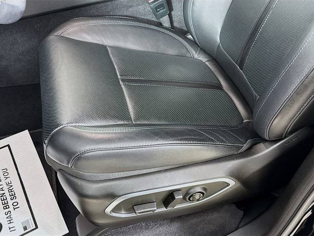 Used 2024 Jeep Wagoneer 4WD w/ Premium Group I image 20